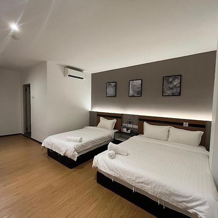 Havona Hotel - Bandar Putra Kulai - Self Check-In Экстерьер фото